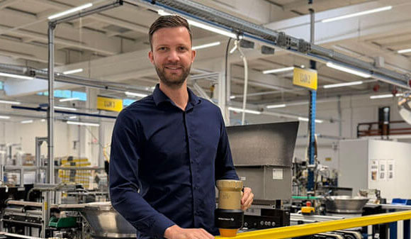 DJ Jackin’Jordy, alias Jordy van Lunsen, startte als vakkenvuller bij de AH maar is nu Team Lead Product & Process Development bij Spirotech