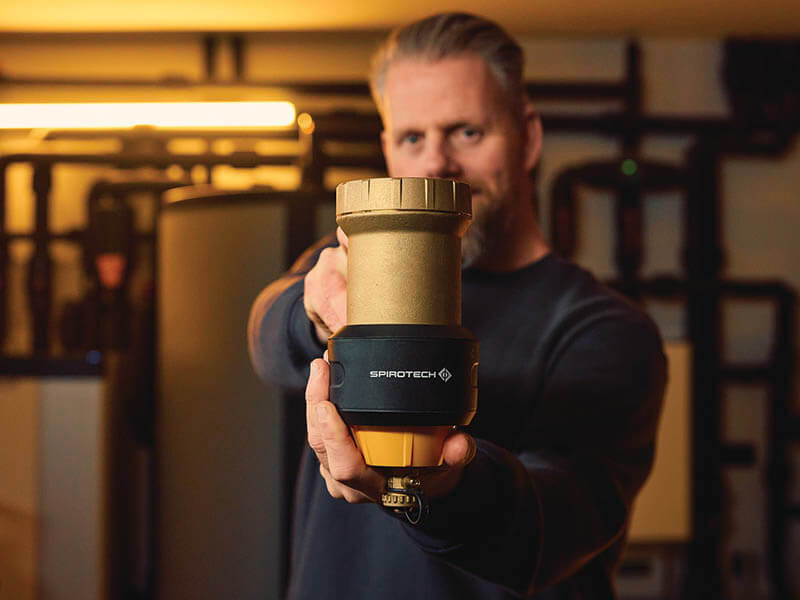 Onze nieuwe, innovatieve vuilfilter voor warmtepompinstallaties, de SpiroTrap HPF