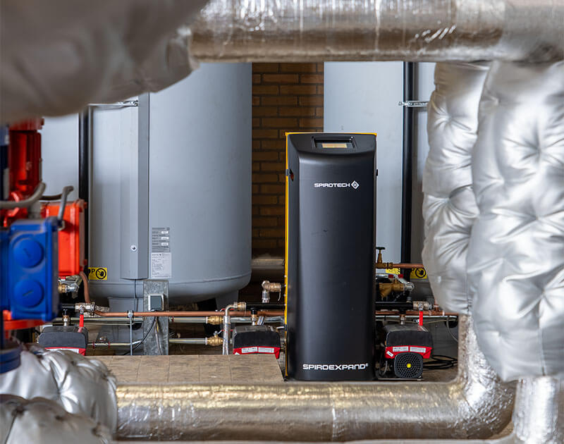 Afgelopen voorjaar viel het expansiesysteem van de verouderde installatie bij Fokker Techniek plotseling uit